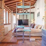 Santa Croce Historic Loft With A View